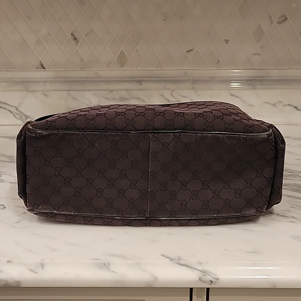 AUTHENTIC GUCCI GG BLACK DIAPER BAG BABY PURSE $1890